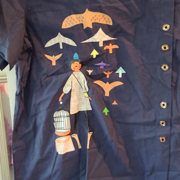 Very Cute Plus Size Top - Picture 3 of 9